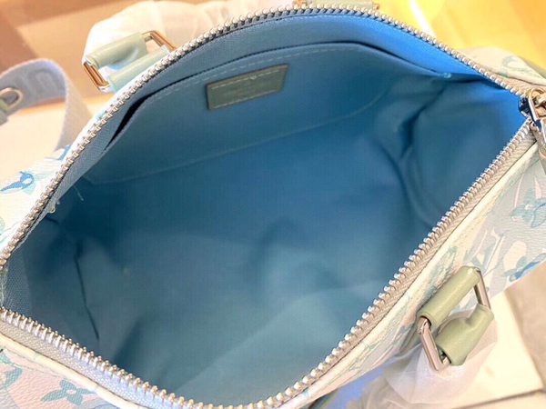 ルイヴィトンバッグ着用イメージ